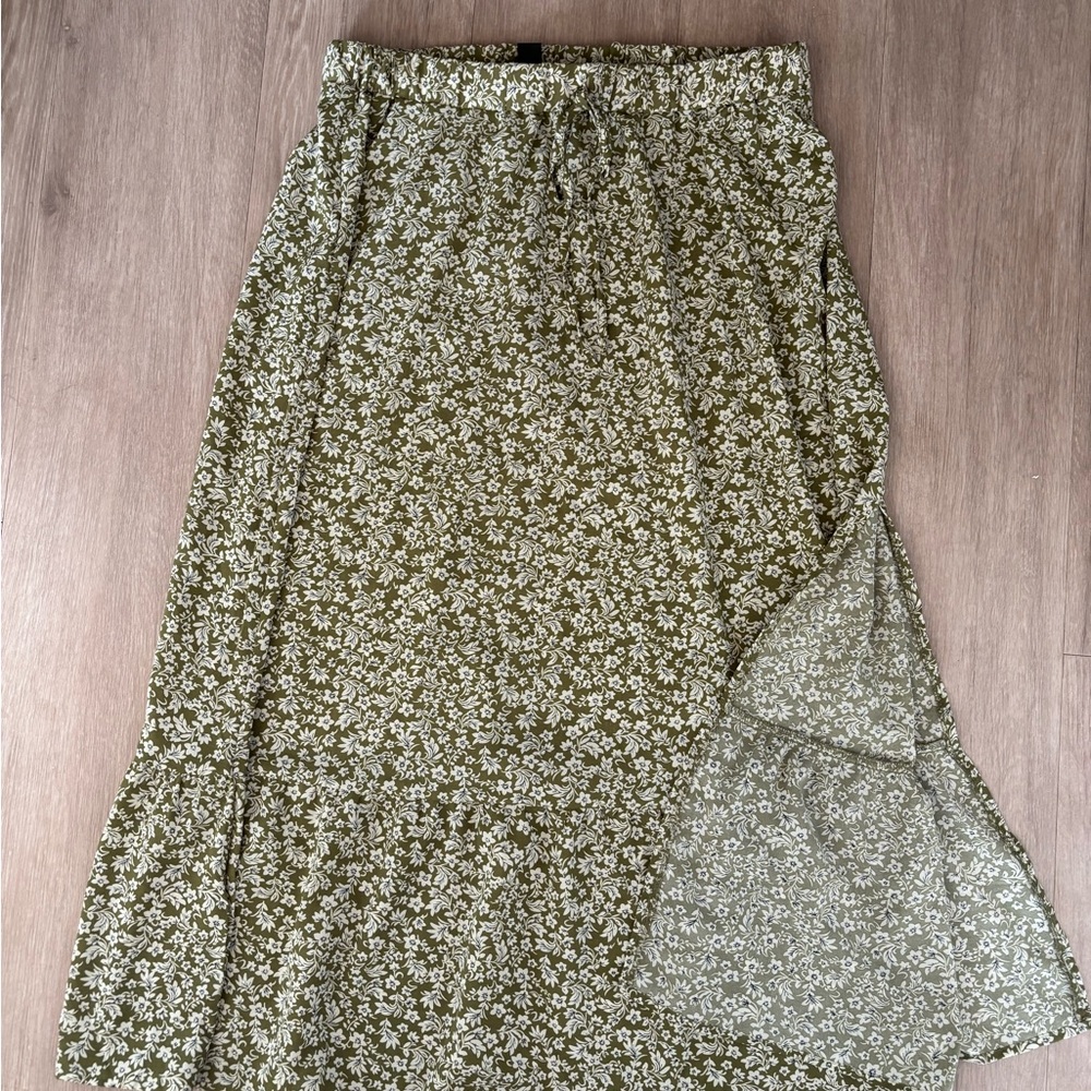 SHEIN Olive Floral Maxi Skirt